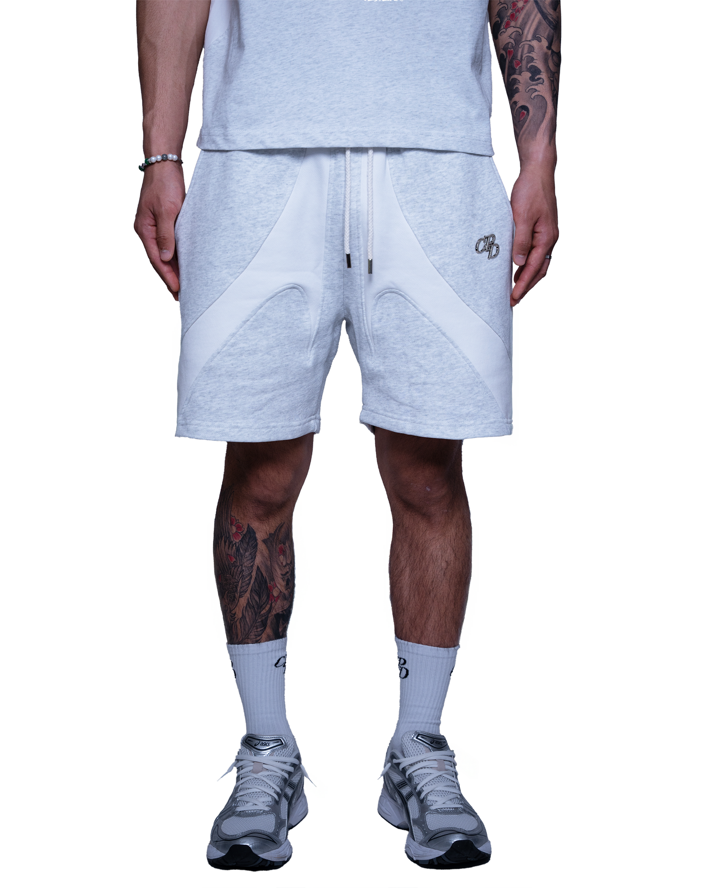 SHORTS HELLGRAU